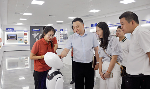 四川省乐山市驻京津冀招商局一行到访K8凯发集团，共探大健康产业合作